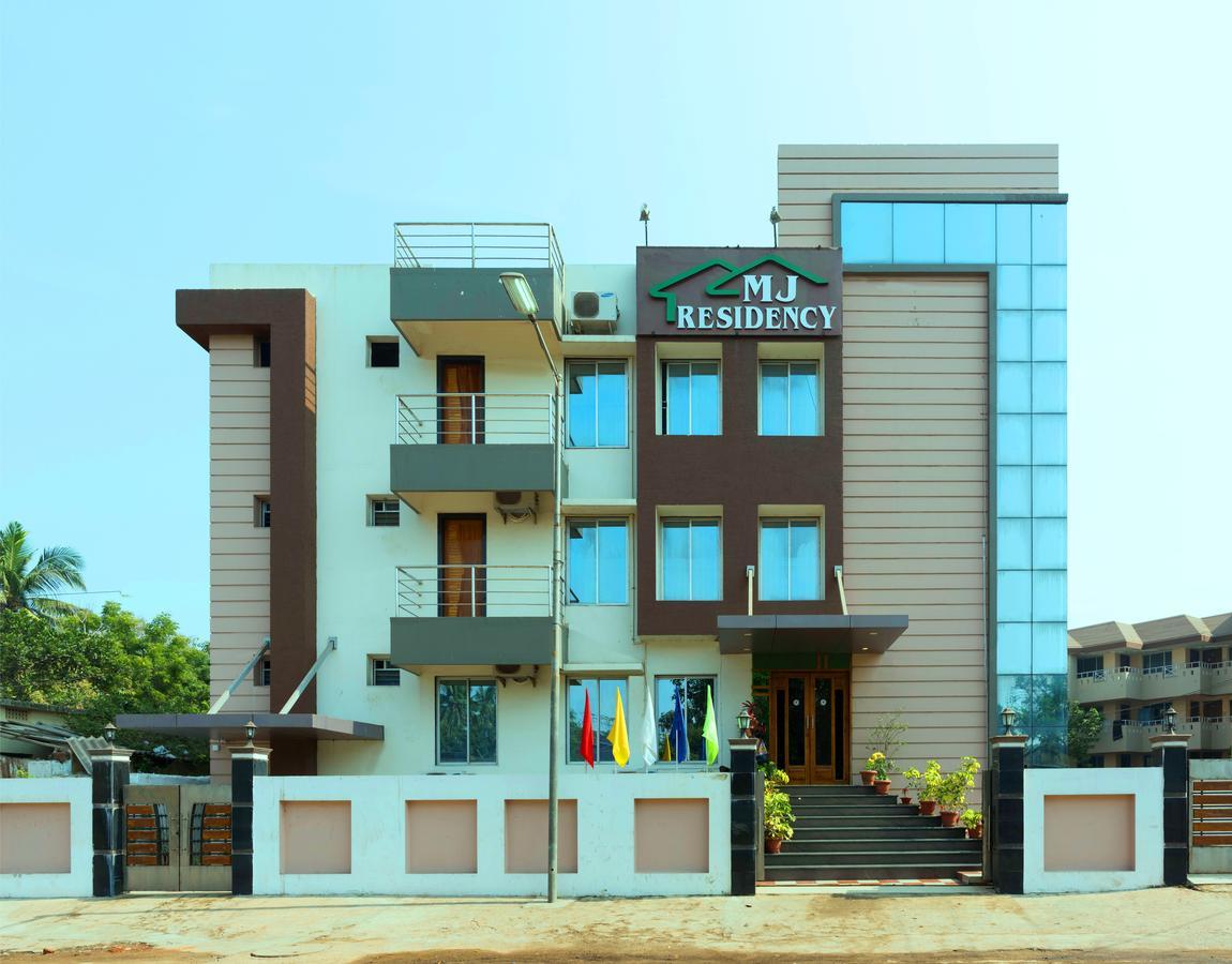Hotel M J Residency Puri Exterior foto